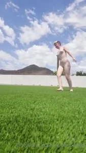 Naked cartwheels