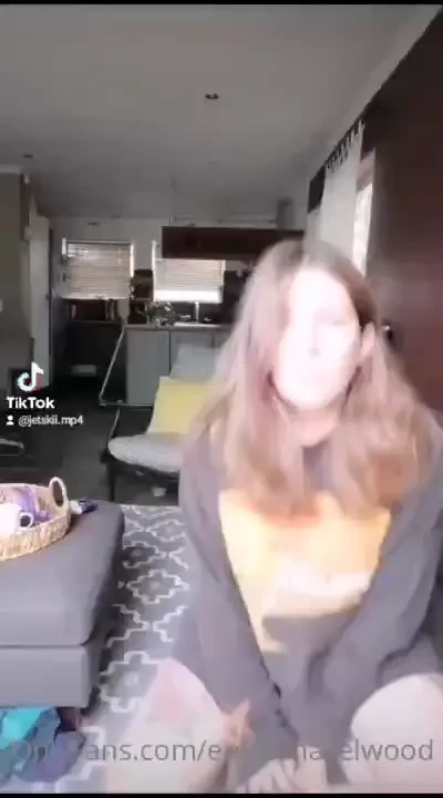 Hehe no pants 