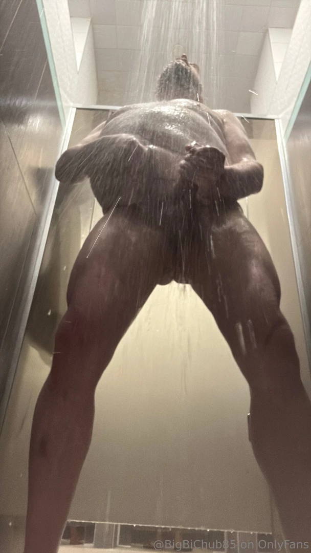 Get on your knees slut worship fat daddy like a whore kneel before me 