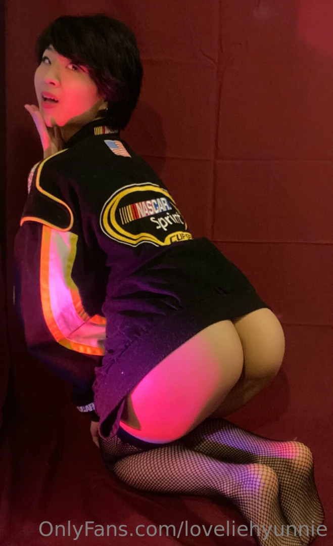 Dont you wanna come at me from behind hehe 