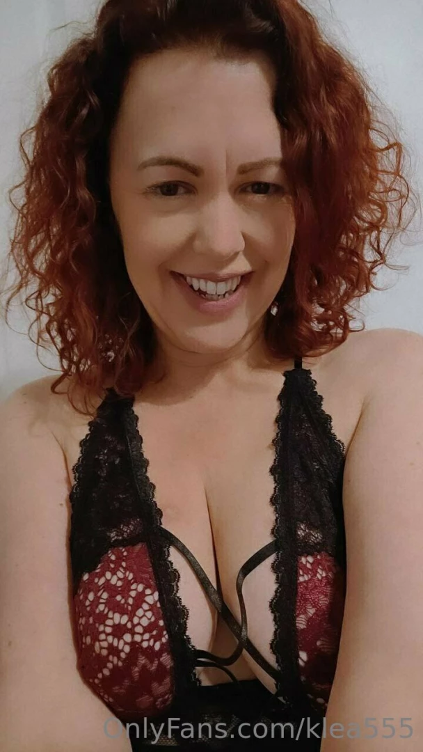 Hey babe it is freebie friday like all my posts and comment on 3 posts 