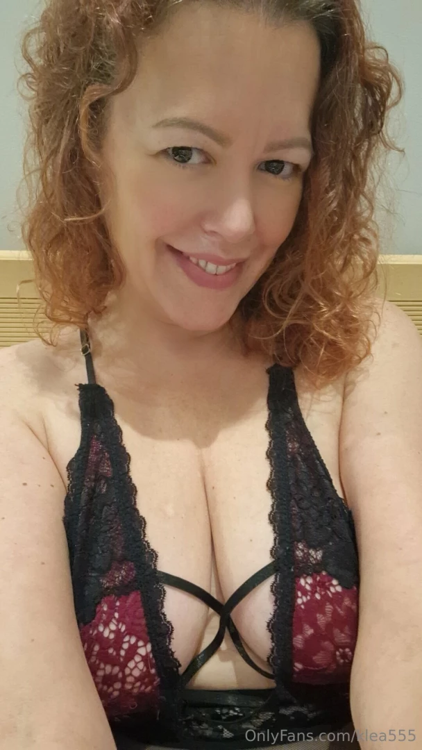 It is sexy sunday babe fancy a sexting session or video chat or you 