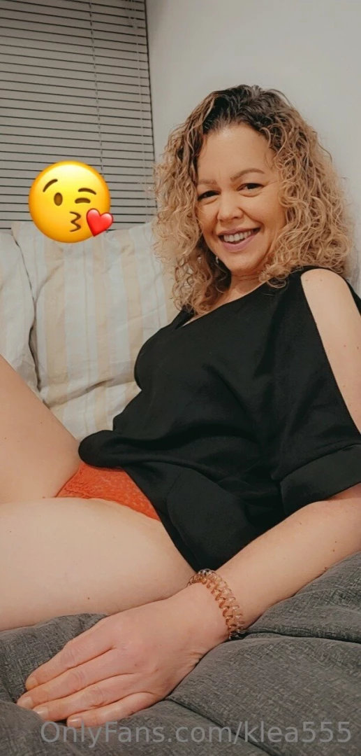Always smile be happy thanks for supporting love you guys 