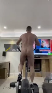 Thursday naked cardio butt view edition