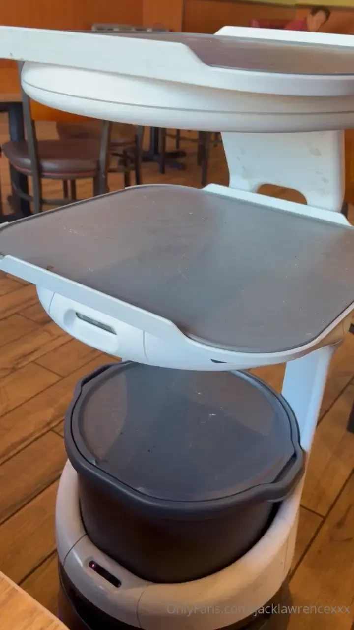 Tuesday morning breakfast but the dirty robot arrived without our food 