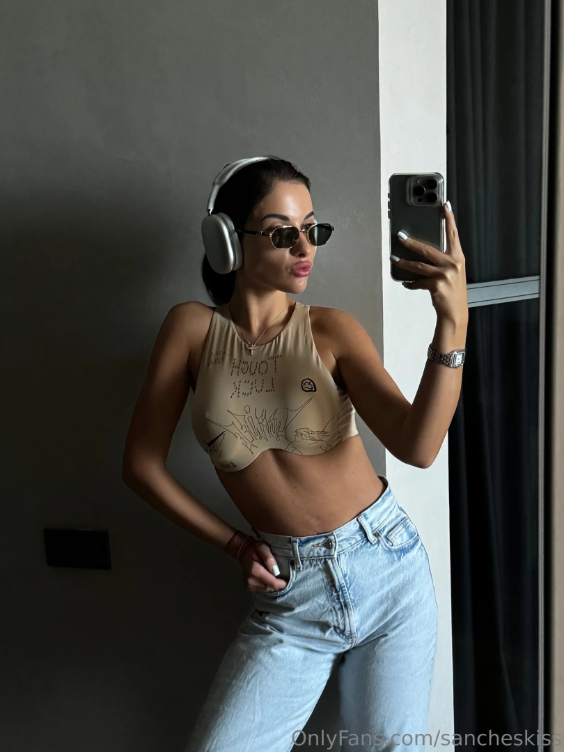 Hi friends in this photo i m enjoying my favorite music with 