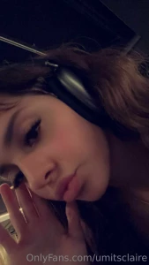 New lashes whoever guesses what i m listening to gets a free bundle