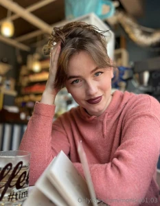 Write to her illlona she is online now this hot kitty illlona has been part 9