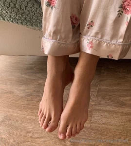 More of this little feet part 1