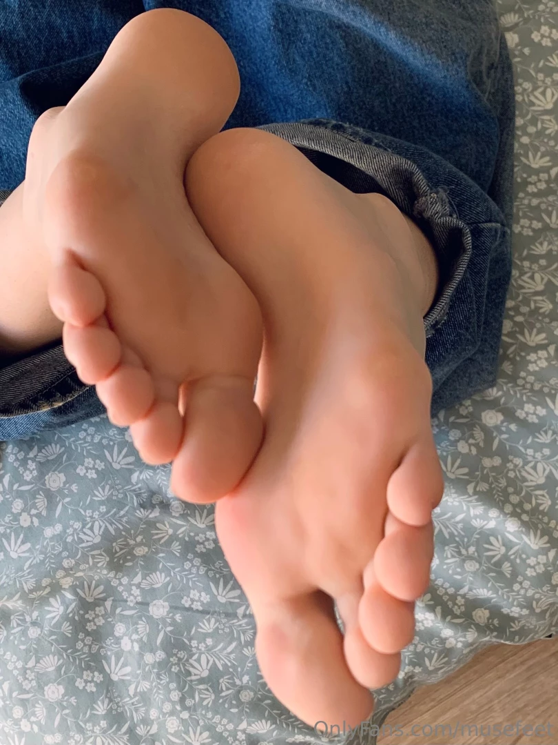 Small feet muse 