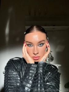 Does leather bring out my eyes part 1