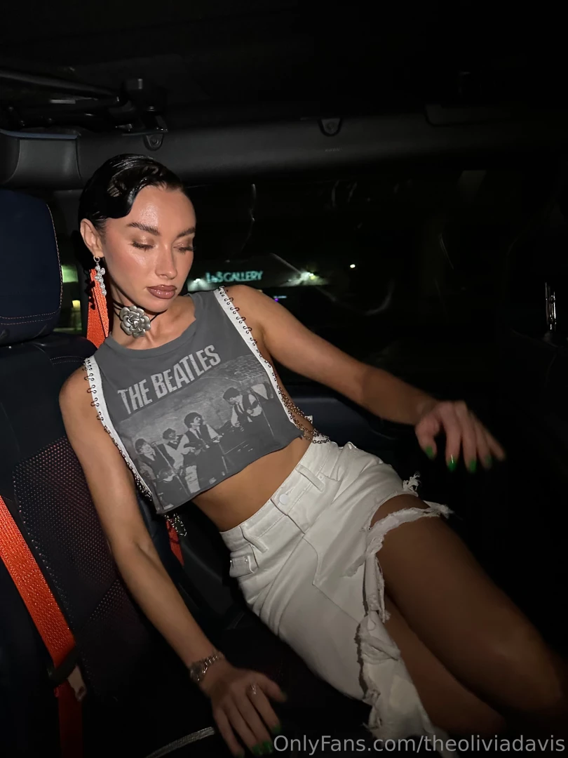 Who wants all the miami tea if you are one of my vips you get lucky 