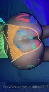 I ain t pushing nothing but that d down my throat