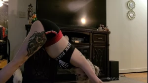 I m ready who wants to join my yoga session part 3