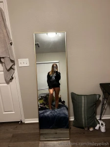 Who wants to share a bottle of champagne with me under the mistletoe part 1