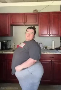 Feeling extra plump today happy friday
