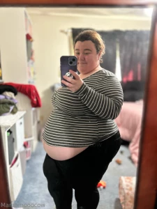 Don t i look great in stripes this is one of my fav shirts and i love part 1