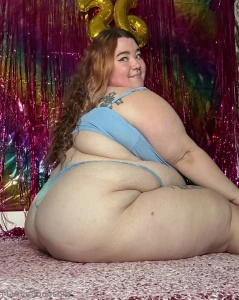 In case yall forgot how hot i am also these pics are from my cake part 1