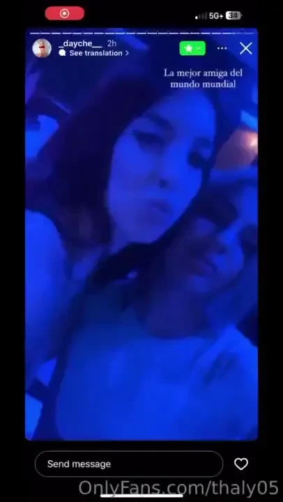 Should i do some content with this hottie 