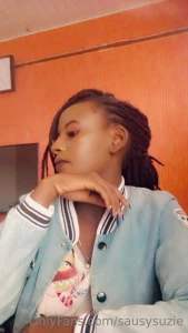 Kiss me on the cheeks