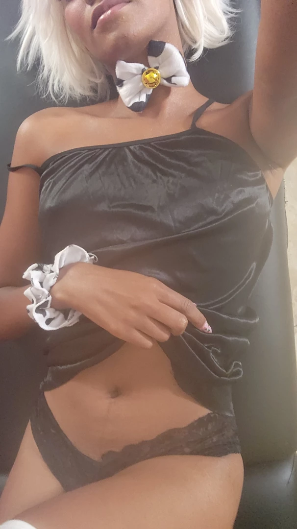 What are you in the mood for this afternoon dm me and let s make it 