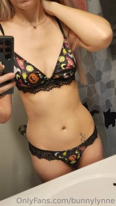 It s almost halloween part 7