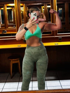 I m gonna bore you all with some gym progress pics now over the last 4 part 3