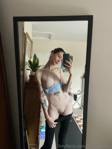 I got a bit hot and horny doing yoga today