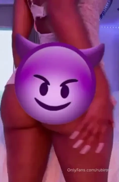 Bootyhole play liftin up dis dress n fingering dis juicy ass n part 1 