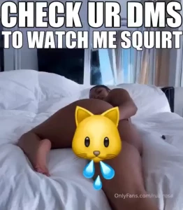 Im abt to cum check ur dms im 2 fingers deep in my pussy right now but