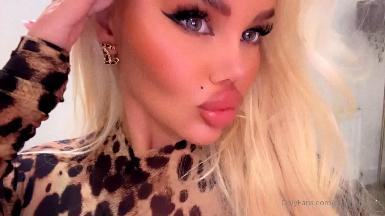 Getting my lips pumped up next friday and botox i m just addicted to 