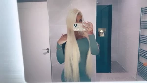 Shall i keep my hair ultra blonde