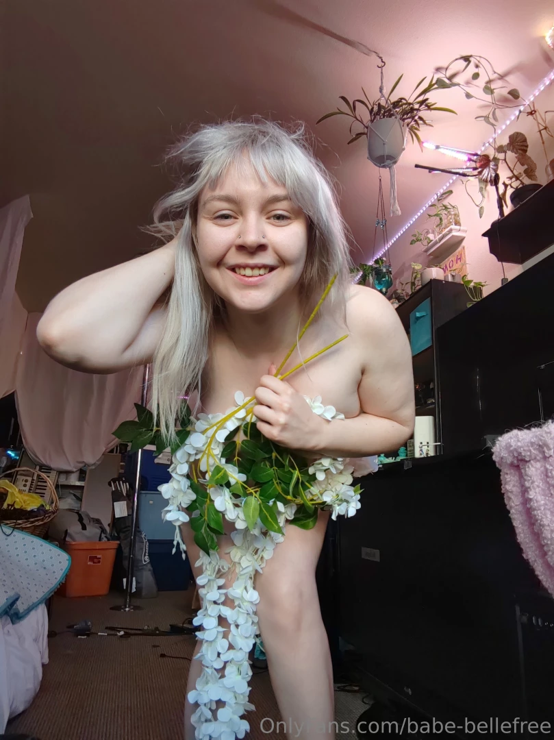 I am in love with the foliage around here what do you think 3 more 