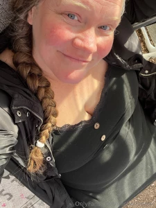 Soaking up some sunshine in my greenhouse with my expanding bump 33