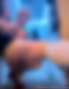 Micro red white and blue look