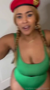 15 min sextape cammy has been sent by her superiors to retrieve a