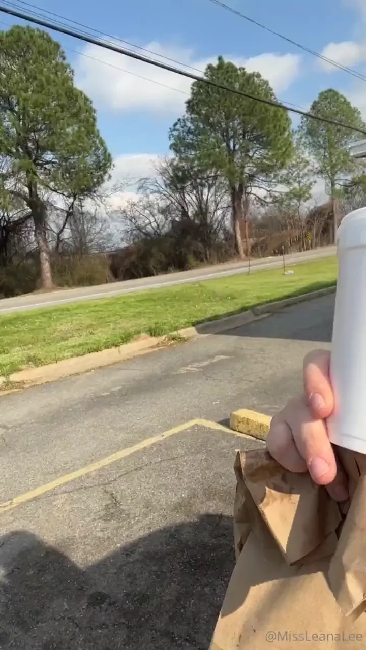 I got food and you can tell from the restaurant it s gonna be fire 