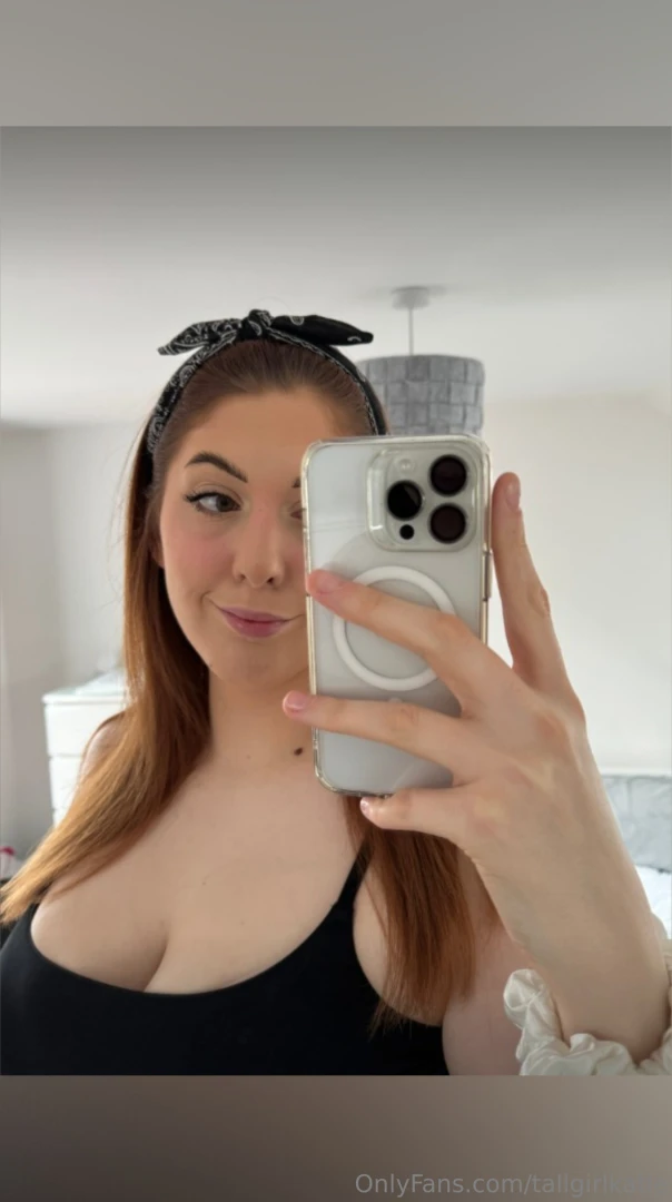 Is it the mirror or do i really look this tempting 