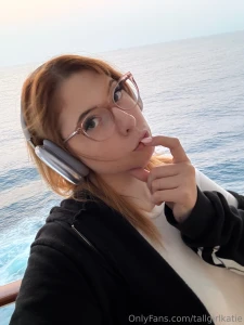 Is it the waves or am i the one making you feel things