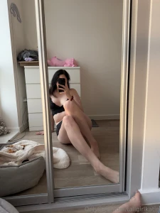 I don t need wings when i ve got legs like these