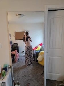 Suppose to be recording but the neighbors 3 whole kids are in their part 1