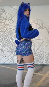 Hiii i m alive i m finally home from ala and let s just say the con