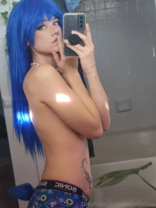 Just sent out the nipslip tiktok dance video set check ur dms dm me if