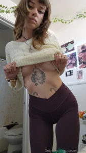 Some underboob goodness if you wanna see more check ur dms and if you part 1