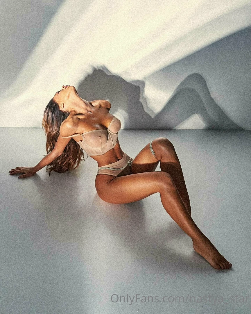 Mmmm very hot juicy body 