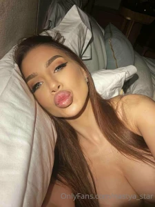 Kiss me kiss my ass kiss my tits kiss my feet kiss my sweet body