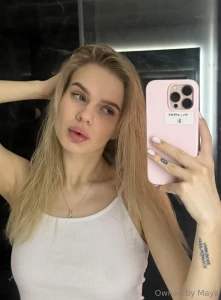 Hello i m sylvia sylwia_laly i m 20 and between lectures i love part 188