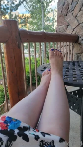 Who loves portrait and feet pictures feet fotfetish feetmails toes part 2