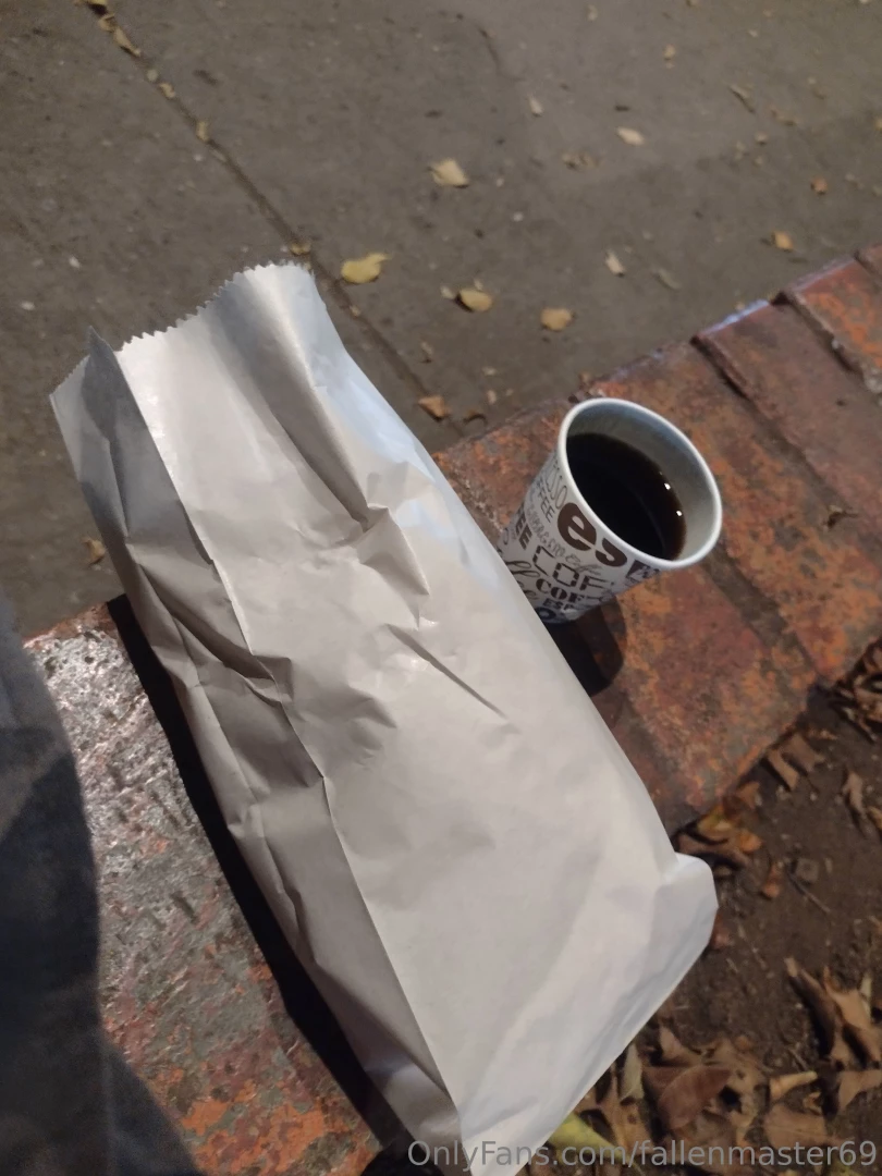 Here we start the 1 bread and coffee dayly challenge 