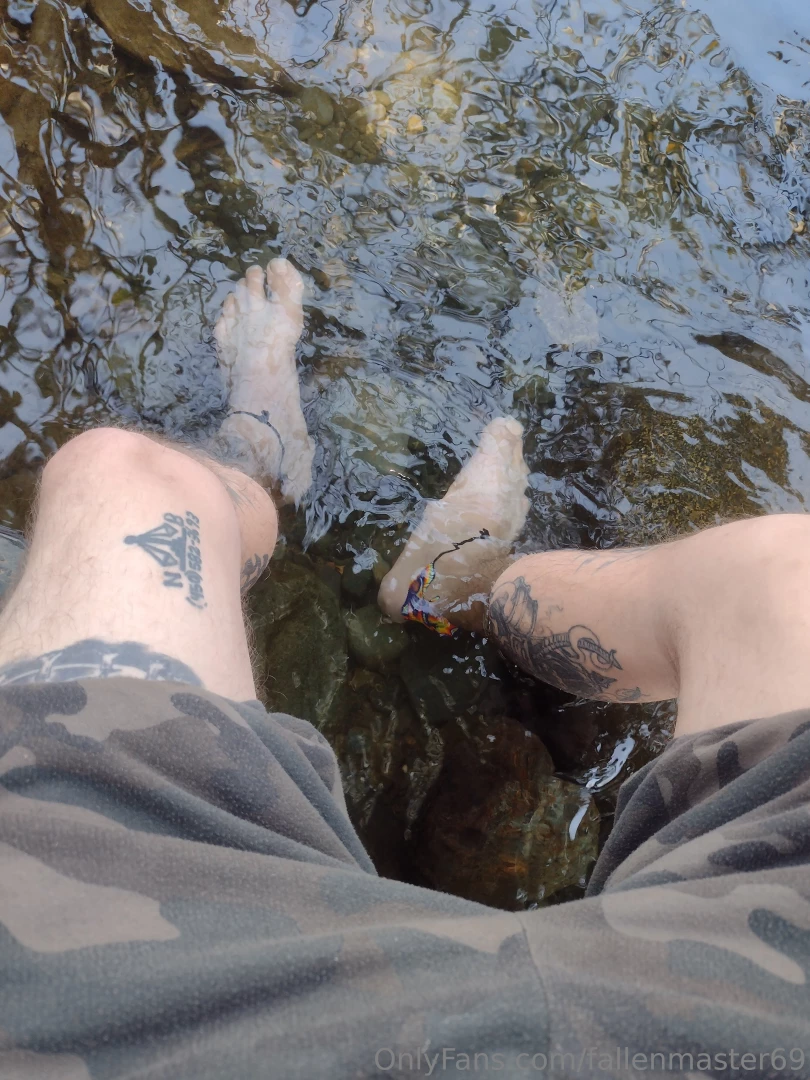 A little break from the crazy street life and went by the river to part 1 